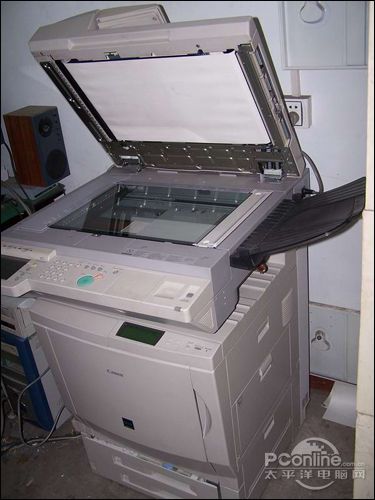 复印店里的复印机