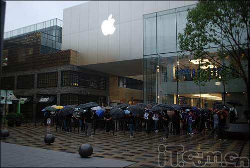 场面火爆 苹果iPad北京三里屯发售现场照片分享