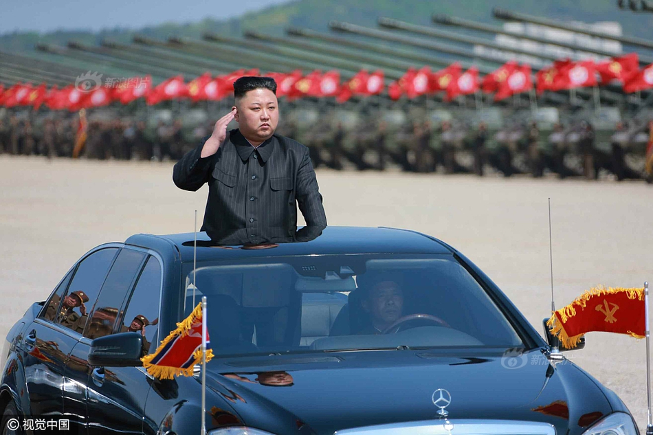 朝鲜建军节史上最大规模火力演习视频下载