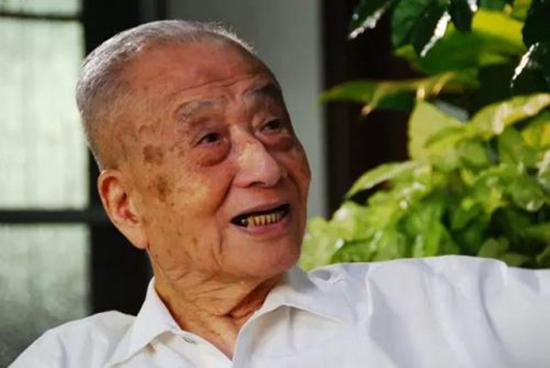 108岁茶界泰斗张天福去世 一生为茶奔波